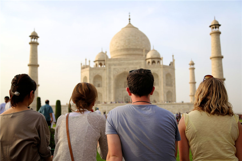Discover Delhi Like Never Before: Private Guided Sightseeing Tour for UK Travelers