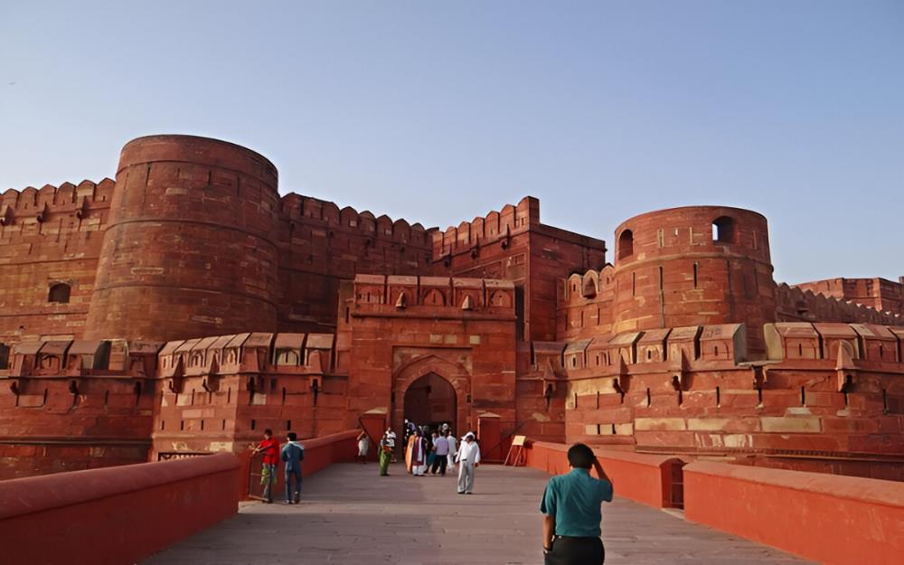 1 Nights 2 Days Taj Mahal Sunrise Tour